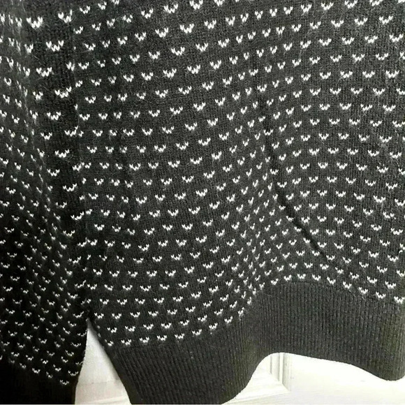 Denver  Hayes Sweater Crew Neck Grey/White/Black Size Medium - Picture 6 of 16